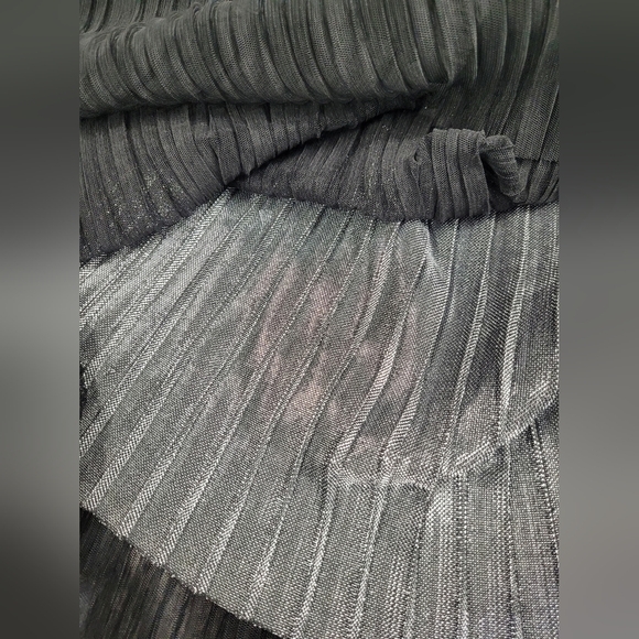 Forever 21 M Black Silver Metallic Mini Skirt Long Sheer Overlay Elastic Waist - Picture 3 of 5